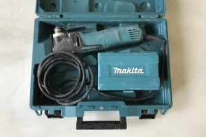 Makita　マルチツール　TM3010CT